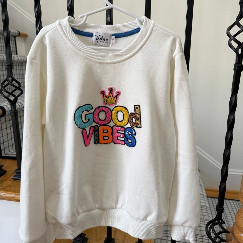 Lola + The Boys Good Vibes White sweatshirt